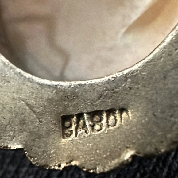 C.O.I. Firenze Italy Cameo Pair original Box 1 Left 1 right , facing 1 x1 inch - Picture 3 of 10